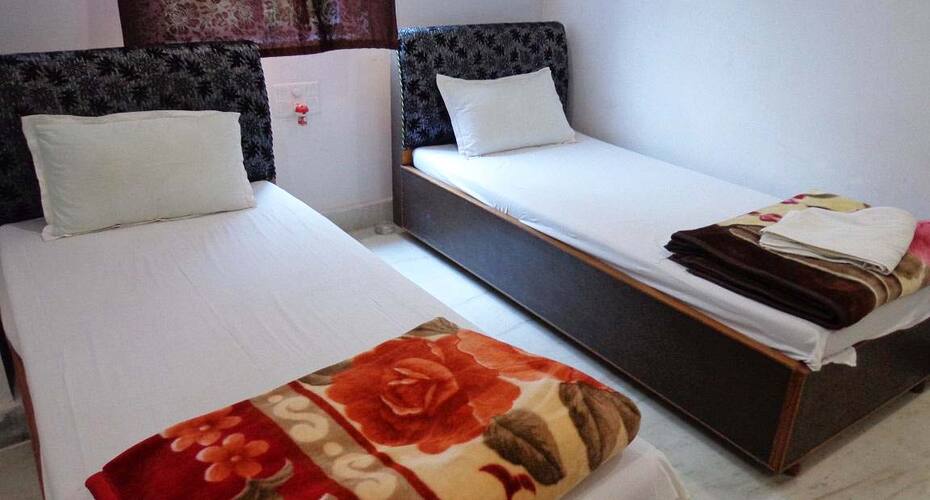 Jyoti Guest House, Bodhgaya 4